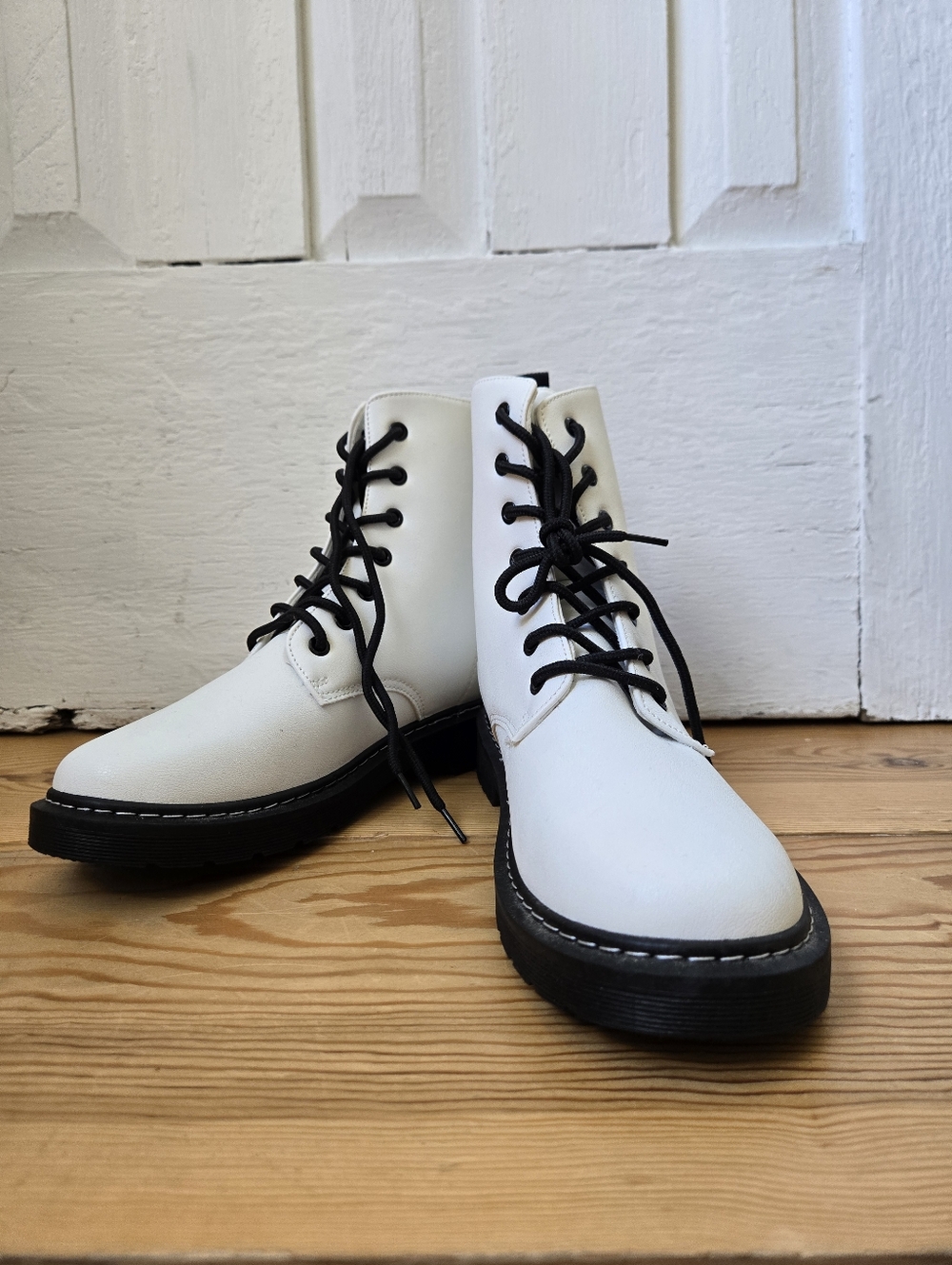 White Lace-Up Combat Boots Size 9